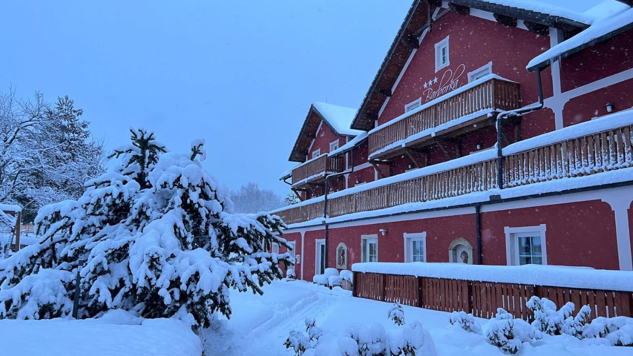 Hotel Barborka Предні-Витон Екстер'єр фото